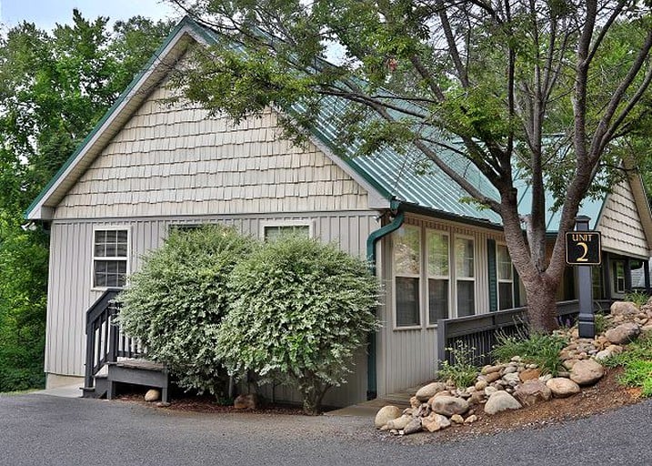 Cabins (Pigeon Forge, Tennessee, United States)