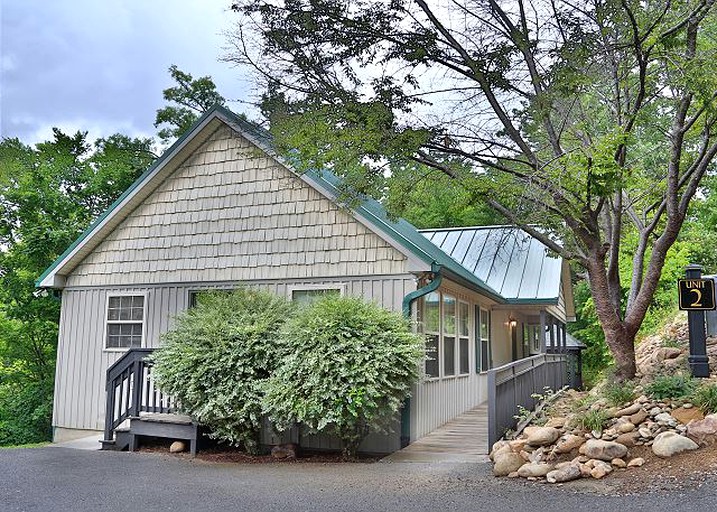 Cabins (Pigeon Forge, Tennessee, United States)
