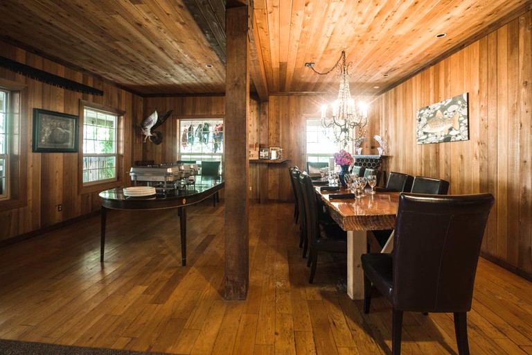 Nature Lodges (Pitt Meadows, British Columbia, Canada)
