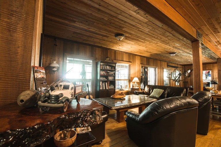 Nature Lodges (Pitt Meadows, British Columbia, Canada)