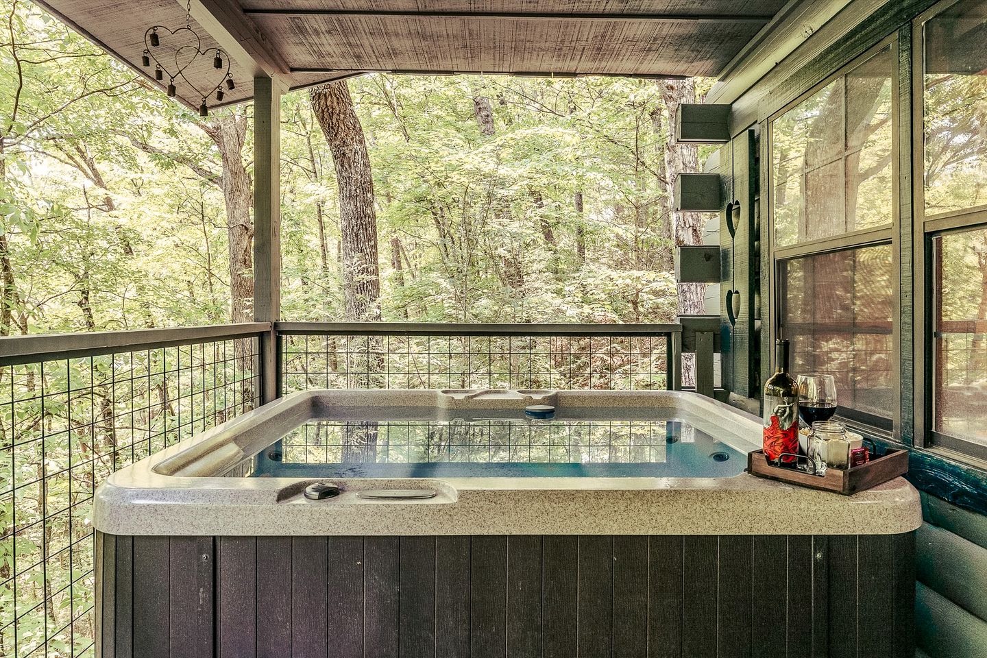 Romantic Glamping Getaway with Hot Tub in the Heart of the Smoky Mountains, Perfect for a Weekend Getaway from Nashville