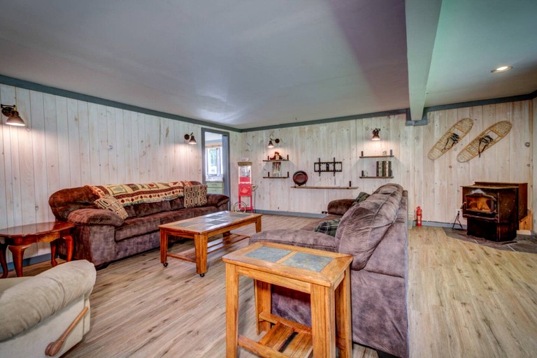 Cabins (United States of America, Londonderry, Vermont)