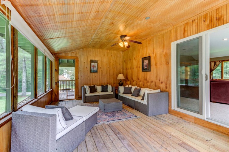 Cabins (United States of America, Londonderry, Vermont)