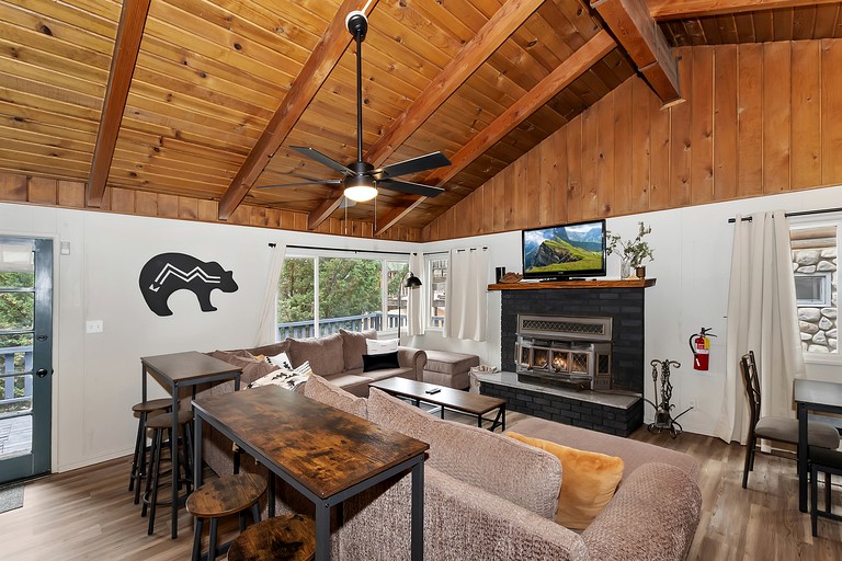 Cabins (United States of America, Big Bear Lake, California)