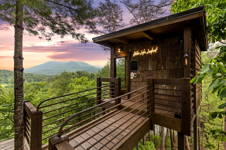 Cabins (United States of America, Cherry Log, Georgia)