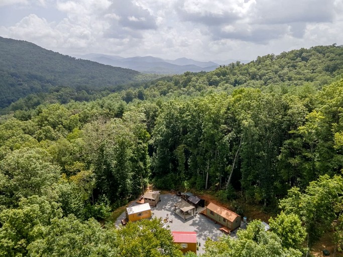 Cabins (United States of America, Sylva, North Carolina)