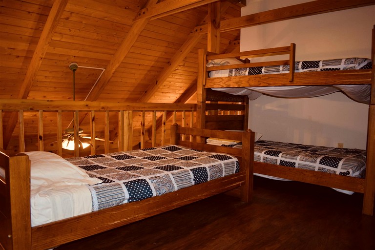 Cabins (United States of America, Monterville, West Virginia)