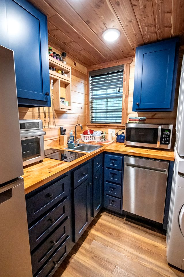 Escape to Marshall, Arkansas, in this Cozy Cabin for Four