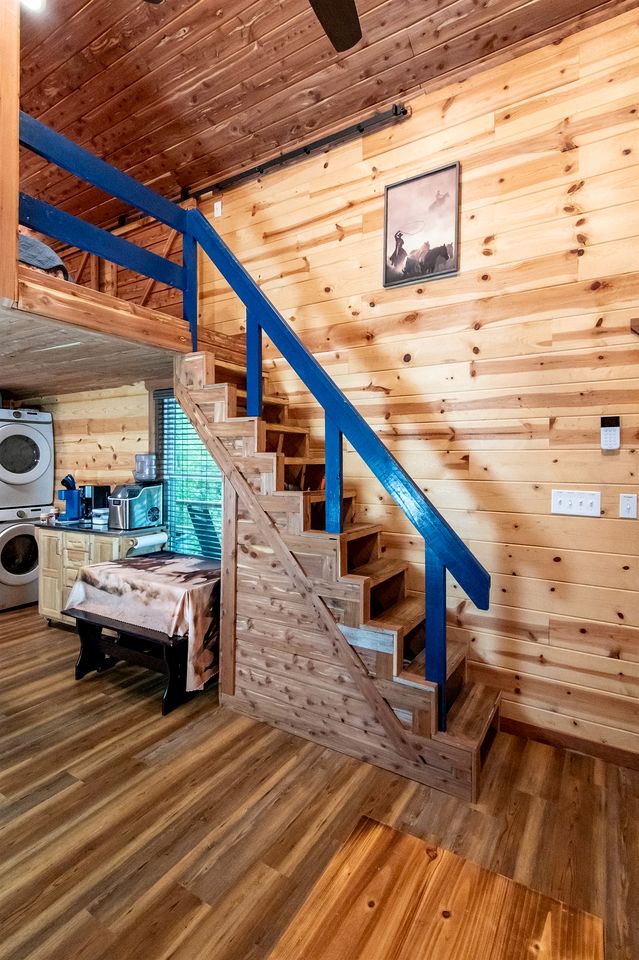 Escape to Marshall, Arkansas, in this Cozy Cabin for Four