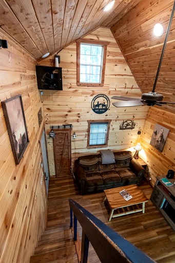 Cabins (United States of America, Marshall, Arkansas)