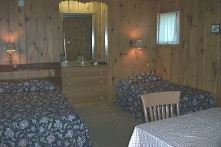 Cabins (Boulder Junction, Wisconsin, United States)