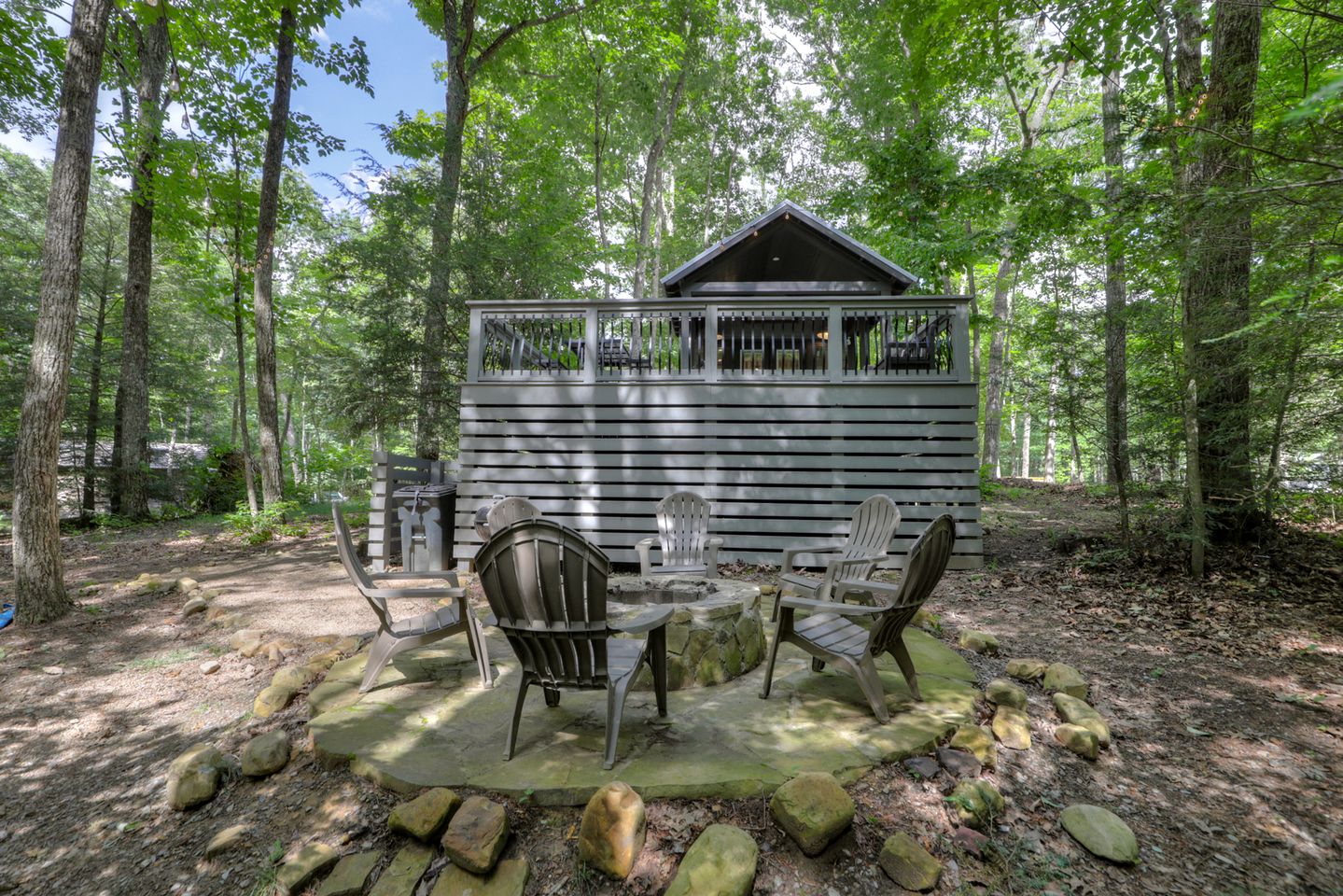 Fantastic Cabin with Fire Pit in Monteagle, Tennessee