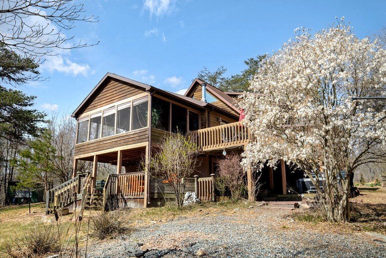 Vacation Rentals (United States of America, Great Cacapon, West Virginia)
