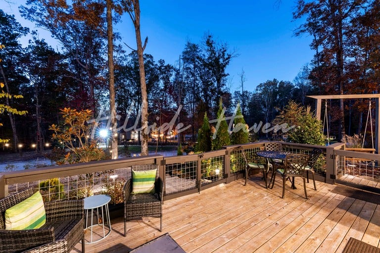 Cabins (United States of America, Tracy City, Tennessee)