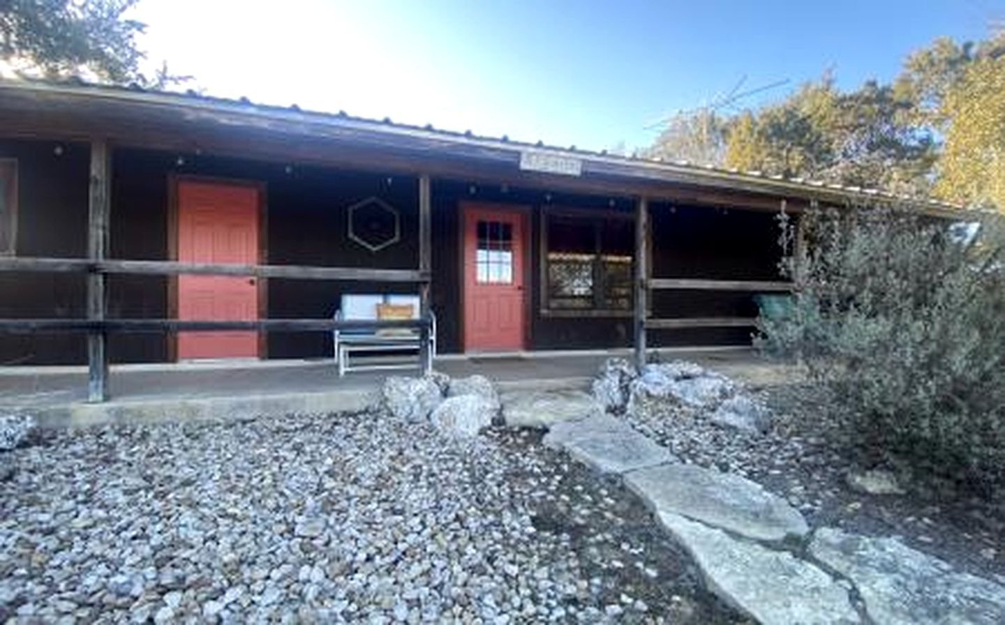 Cabins (United States of America, Bluff Dale, Texas)