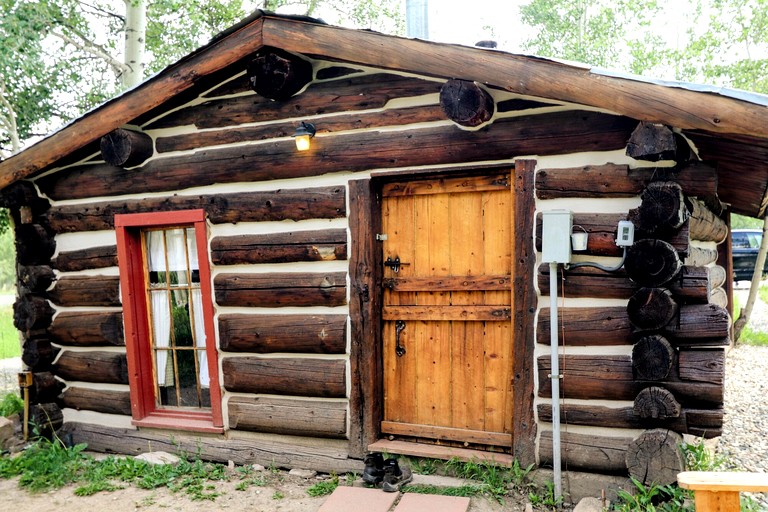 Cabins (United States of America, Columbine, Colorado)