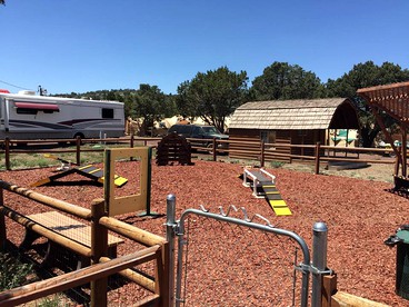Cabins (Williams, Arizona, United States)