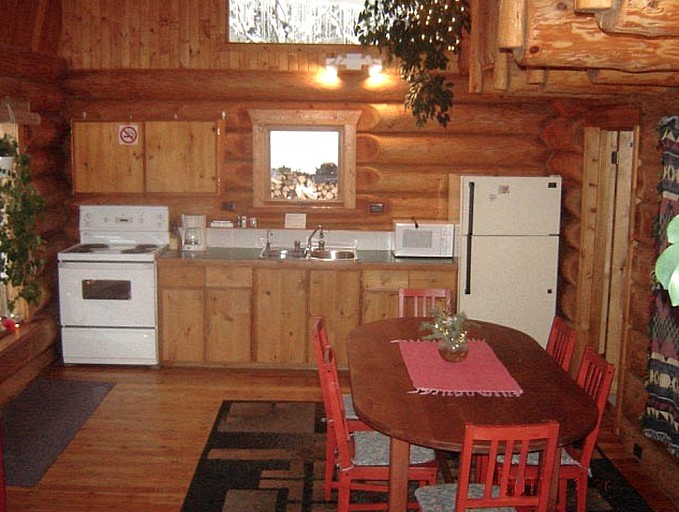 Log Cabins (Golden, British Columbia, Canada)