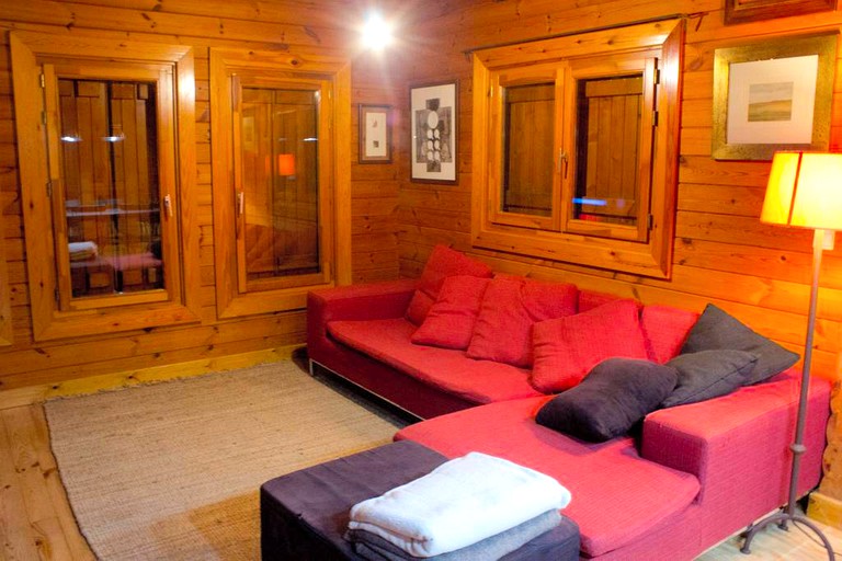 Cabins (Campia, Viseu District, Portugal)