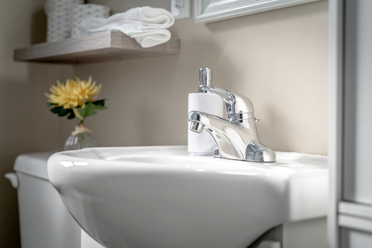 Cottages (Canada, Leamington, Ontario)