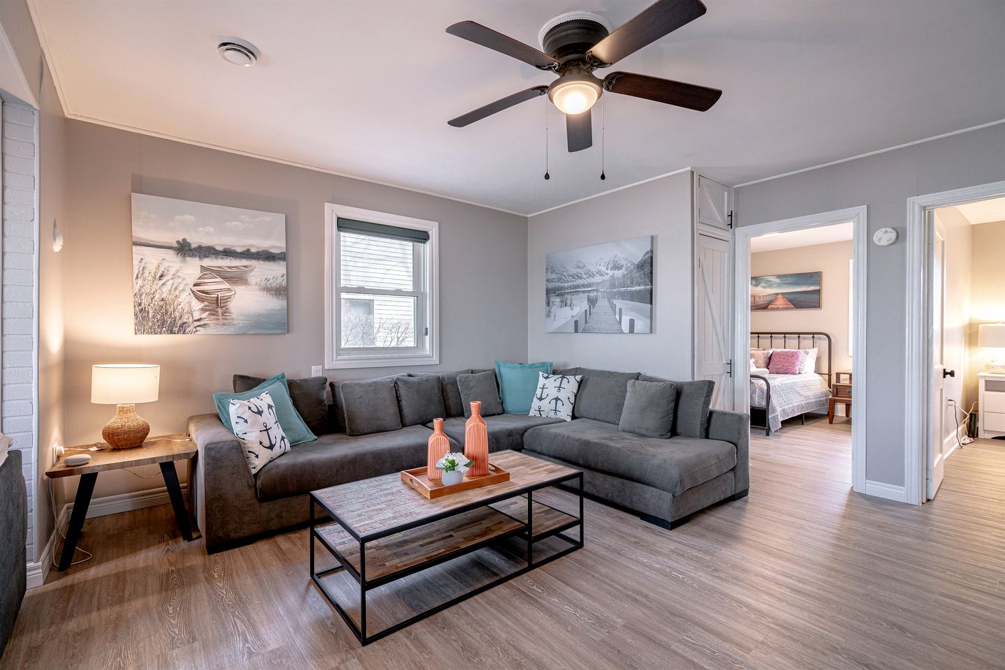 Fantastic Cottage with Fire Pit and Hot-tub in Leamington, Ontario