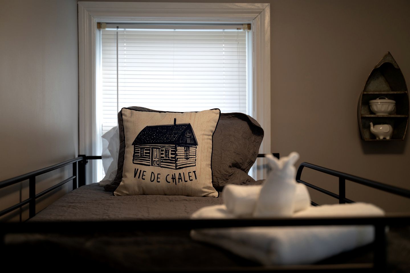 Fantastic Cottage with Fire Pit and Hot-tub in Leamington, Ontario