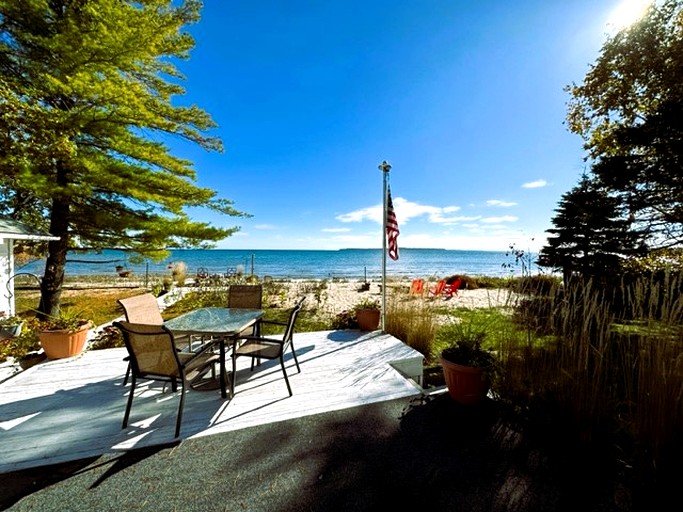 Beach Houses (United States of America, St. Ignace, Michigan)