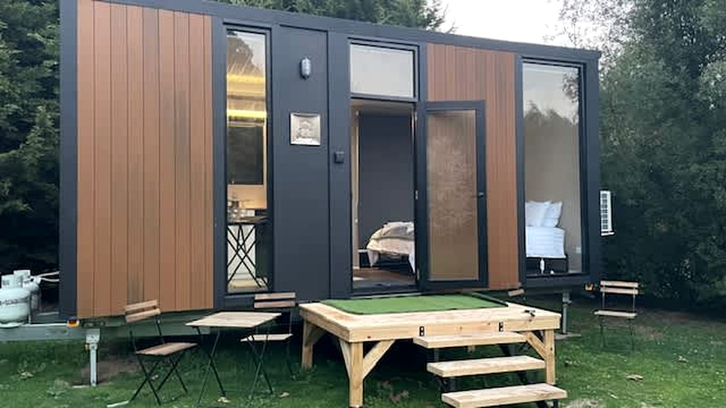 Fully Equipped Tiny House Perfect for an Intimate Getaway in Victoria
