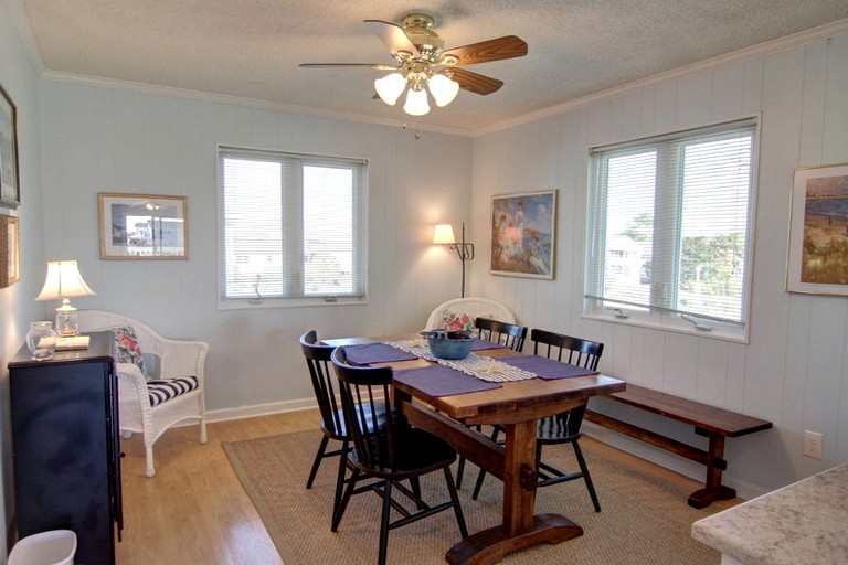 Vacation Rentals (Holden Beach, North Carolina, United States)