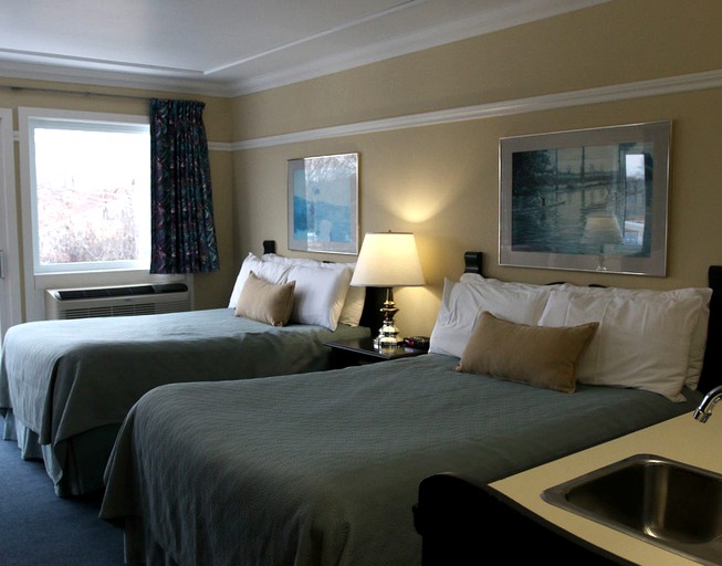 Nature Lodges (Orillia, Ontario, Canada)