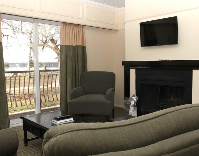 Nature Lodges (Orillia, Ontario, Canada)