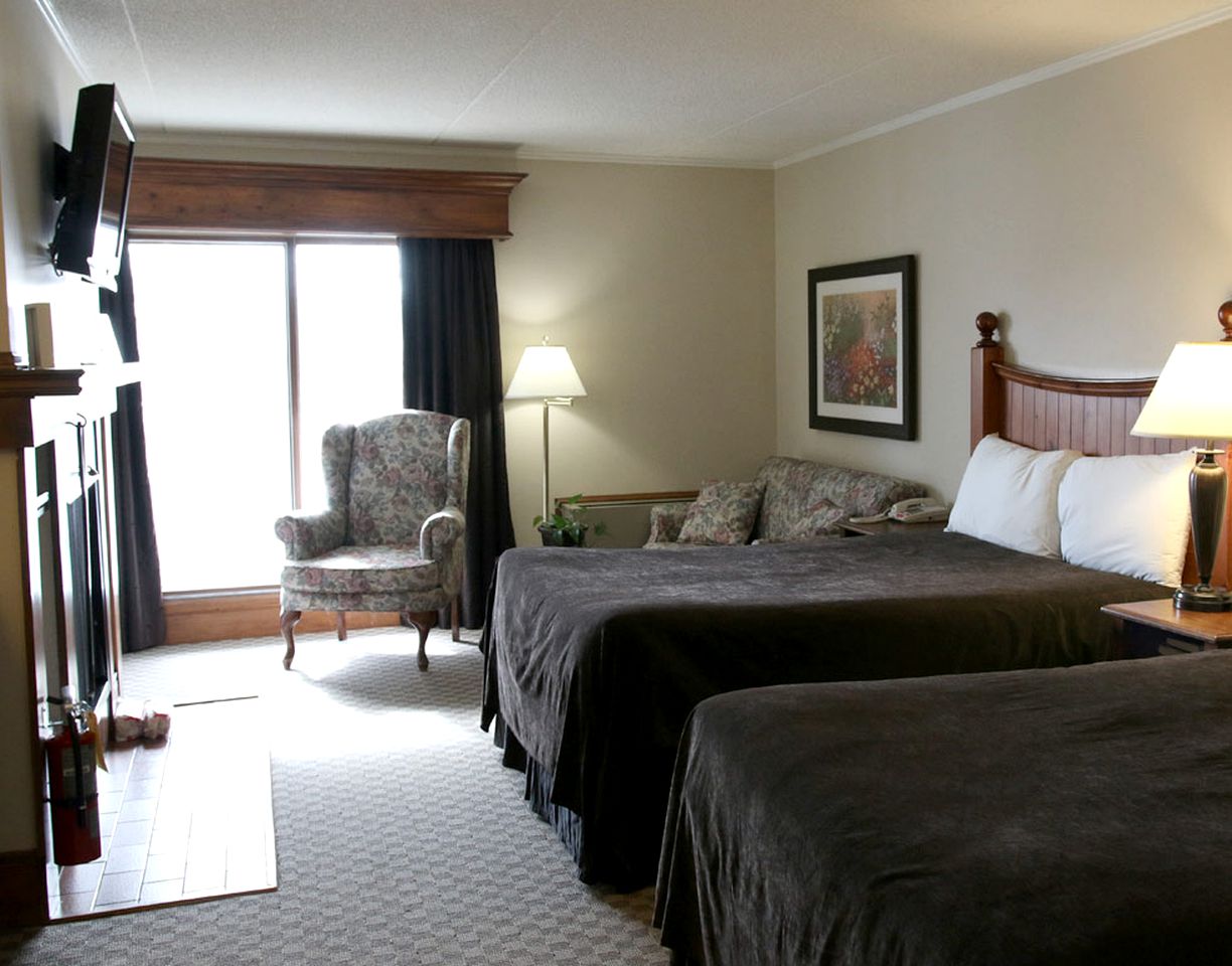 Nature Lodges (Orillia, Ontario, Canada)