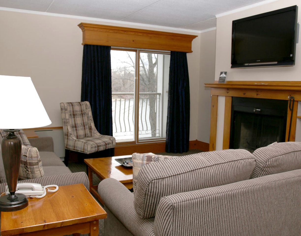 Nature Lodges (Orillia, Ontario, Canada)