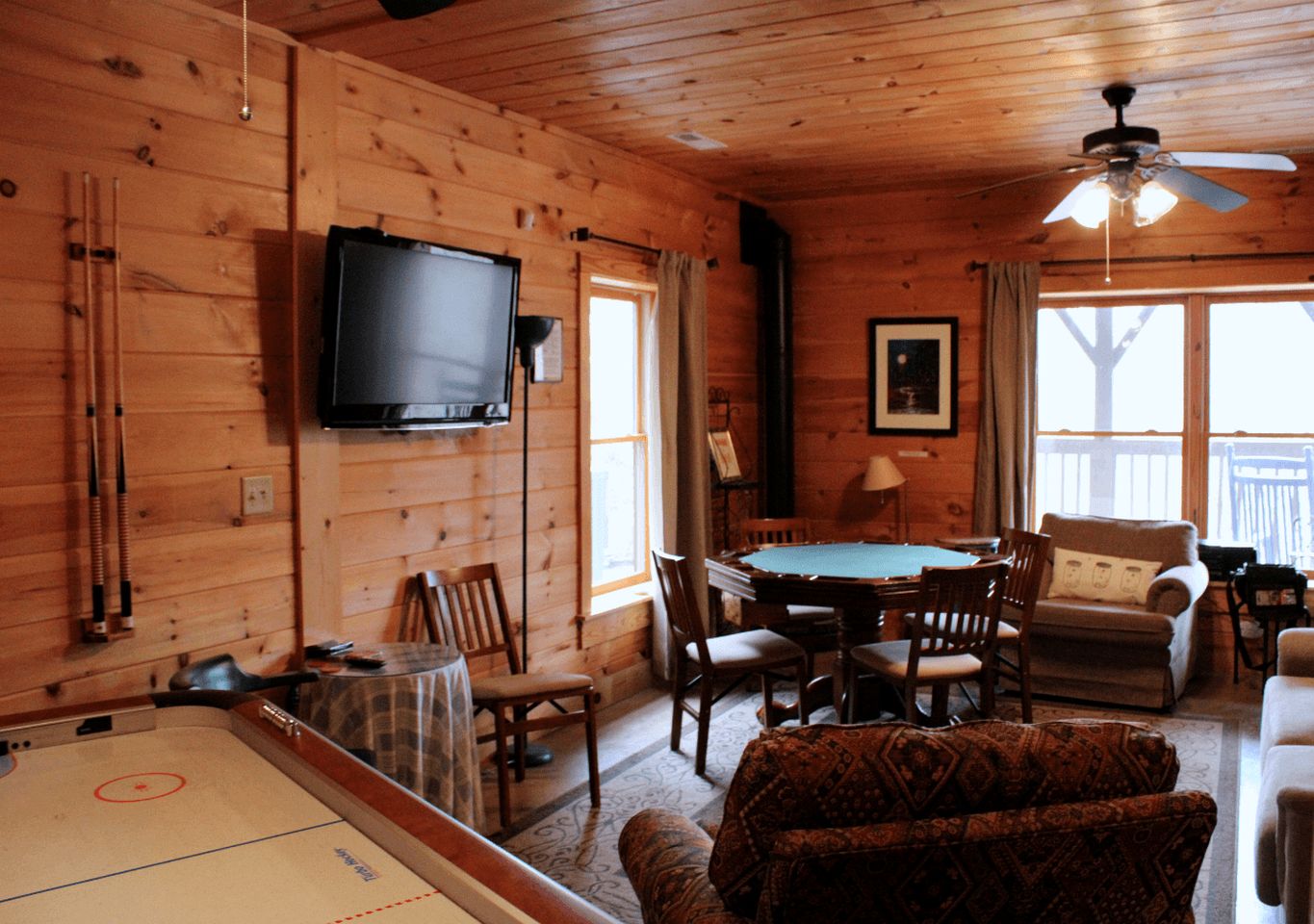Mountain Cabin Retreat with Fire Pit, Game Room & Scenic Decks in Black Mountain, North Carolina