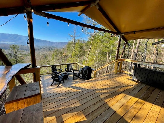 Tented Cabins (United States of America, Townsend, Tennessee)