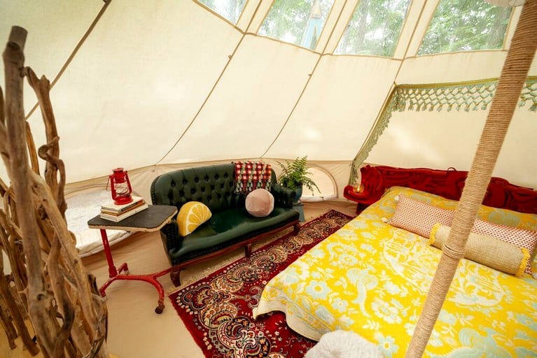 Bell Tents (United States of America, Roxbury, New York)