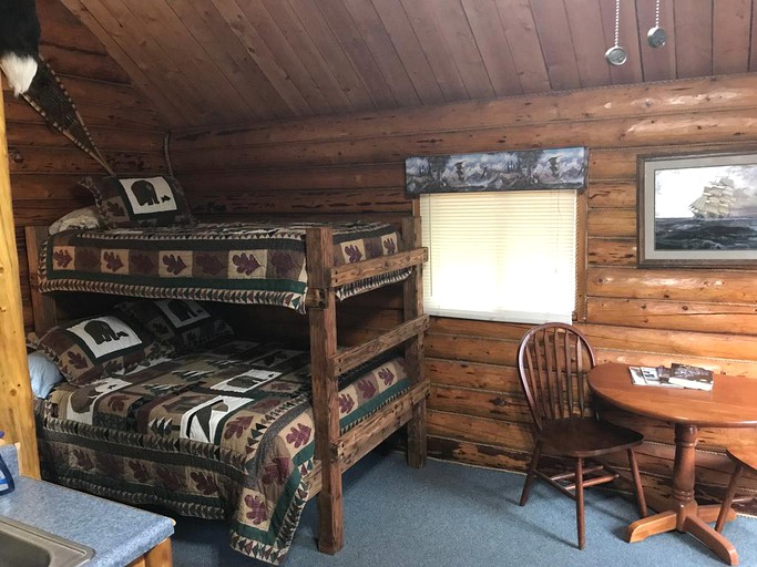Log Cabins (Soldotna, Alaska, United States)