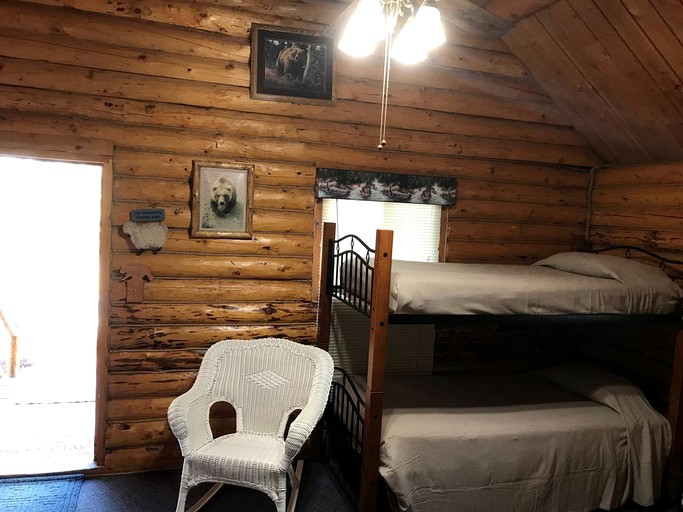 Log Cabins (Soldotna, Alaska, United States)