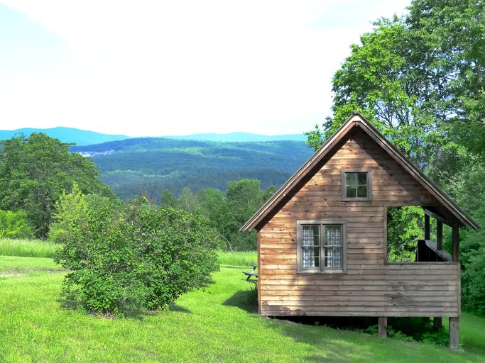 Cabins (South Royalton, Vermont, United States)