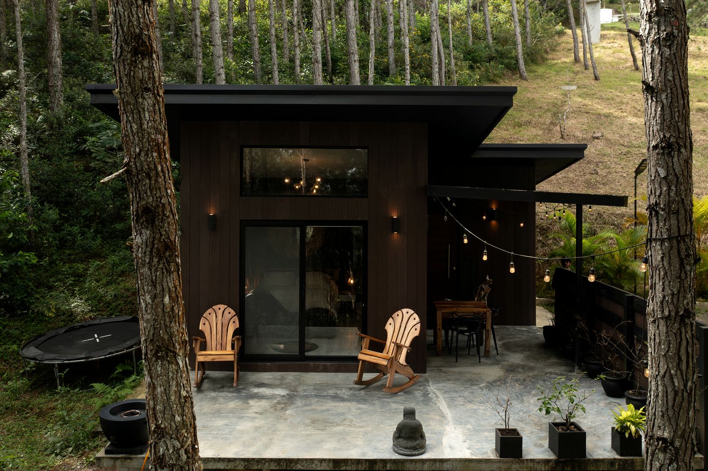 Scandinavian-Style Tiny House with Panoramic Mountain Views in Altos de María, Panama