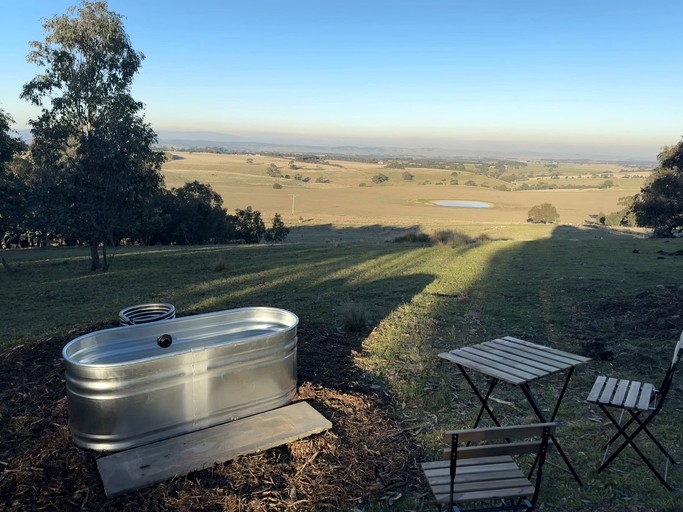 Vacation Rentals (Australia, --, --)