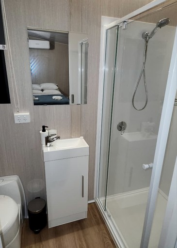 Tiny Houses (Australia, Wongawallan, Queensland)