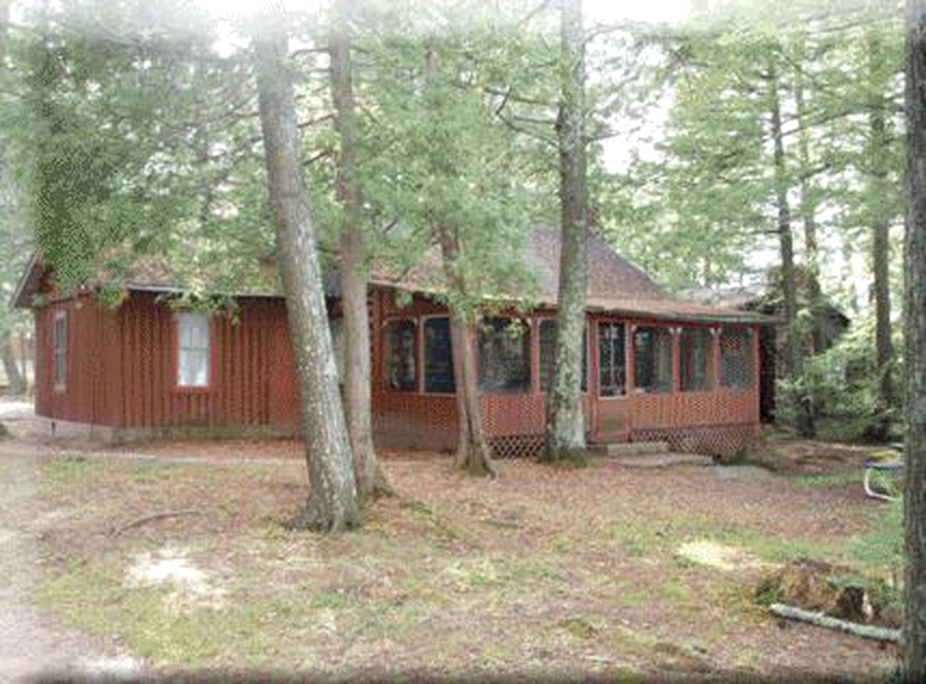 Cabins (Hayward, Wisconsin, United States)