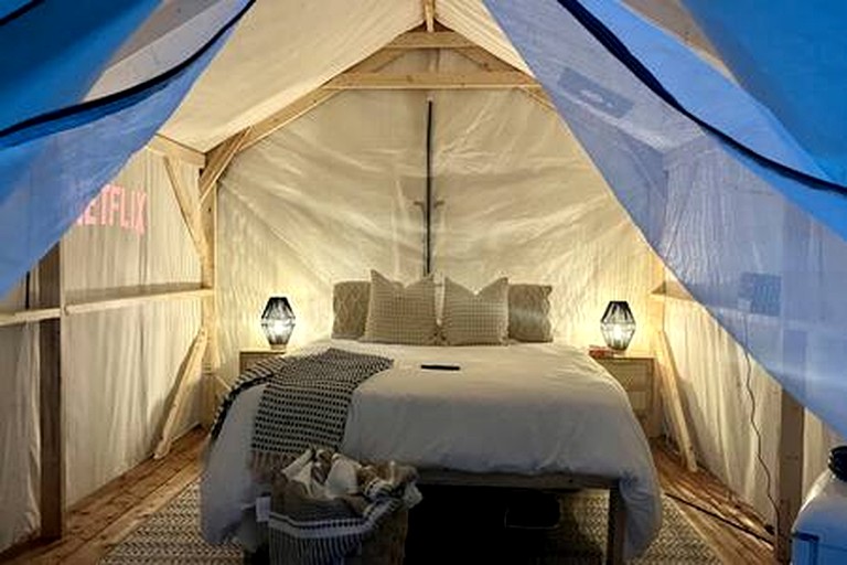 Safari Tents (Canada, Columbia-Shuswap, British Columbia)