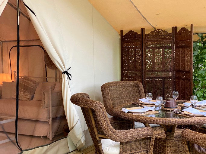 Safari Tents (United States of America, --, --)