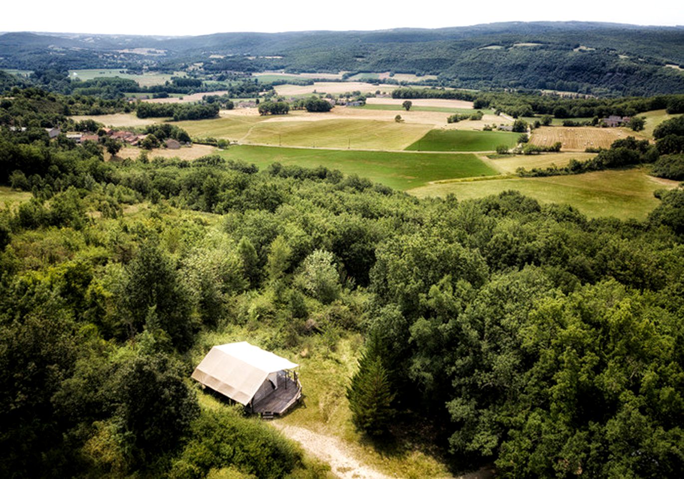 Tiendas safari (Arnac, Occitania, Francia)