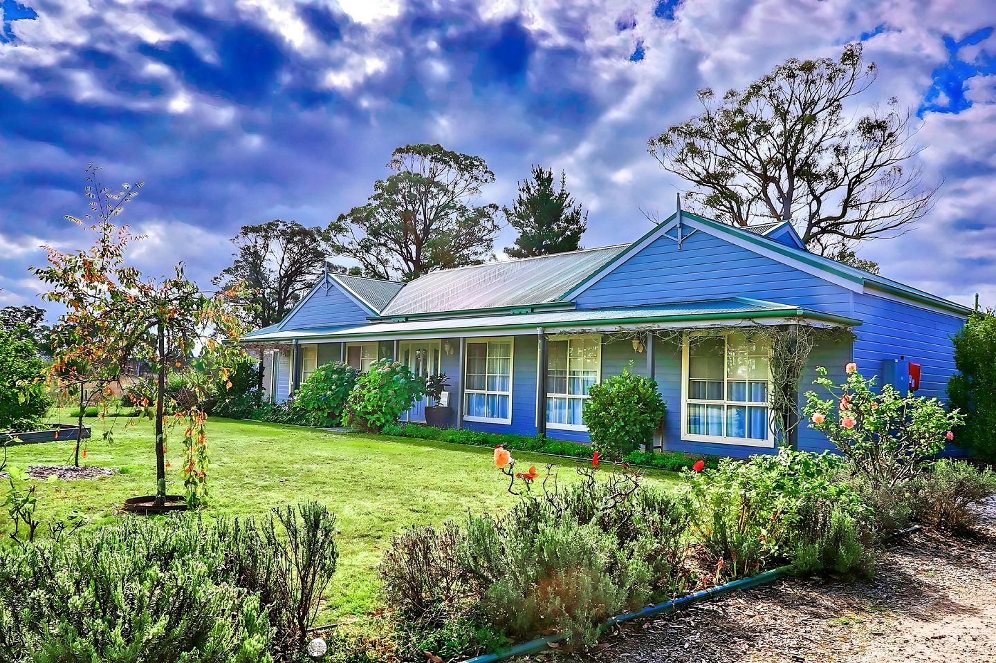 Cottages (Australia, Little Hartley, New South Wales)