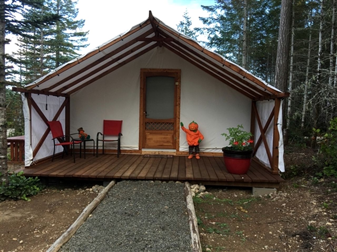 Safari Tents (United States of America, Belfair, Washington)