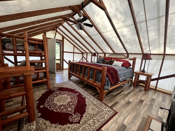 Safari Tents (United States of America, Belfair, Washington)