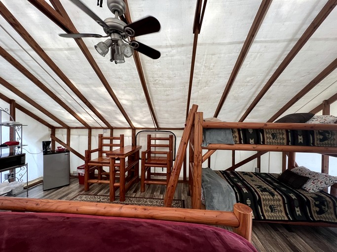 Safari Tents (United States of America, Belfair, Washington)